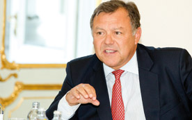 Martin Fuchs, Geschäftführer TenneT, sieht schwankende Energieerzeugungen als größtes Problem.